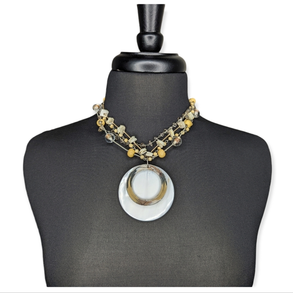 Tropical Large Shell Like Necklace